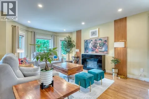 578 Lakeview Avenue Windsor ON N8P 1E2
