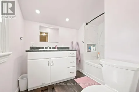400 Murray Street Pembroke ON K8A 4P4