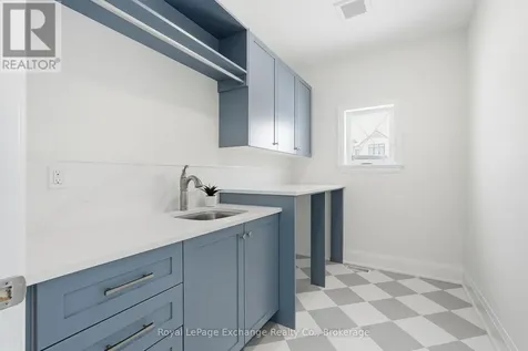 90 Inverness Street North Kincardine ON N2Z 2Z4