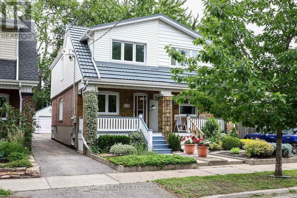 638 Milverton Boulevard Toronto (danforth) ON M4C 1X7