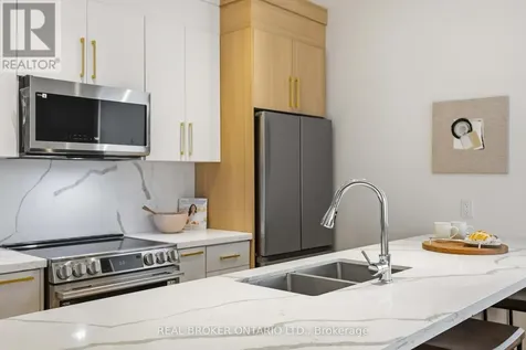 102 Boultbee Avenue Toronto (blake-jones) ON M4J 1B3