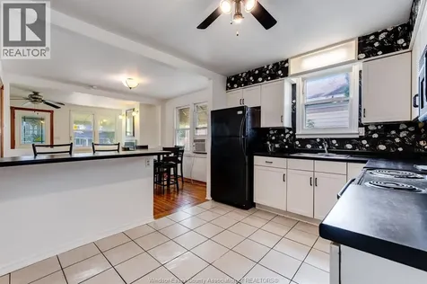 679 Stanley Street Windsor ON N8X 3B3