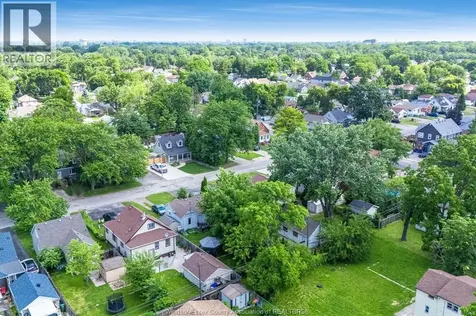 679 Stanley Street Windsor ON N8X 3B3
