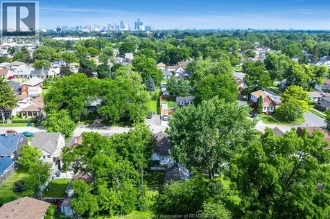 679 Stanley Street Windsor ON N8X 3B3