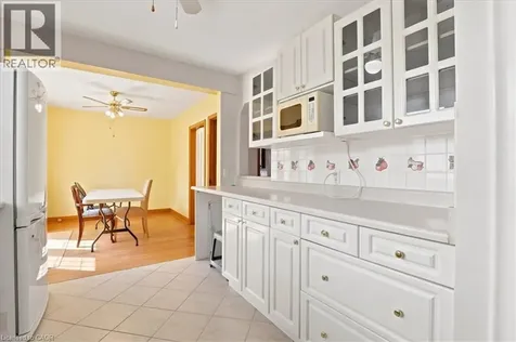 472 Highland Road East Kitchener ON N2M 3W7