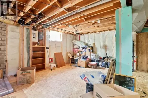 472 Highland Road East Kitchener ON N2M 3W7