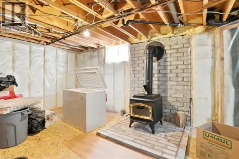 472 Highland Road East Kitchener ON N2M 3W7