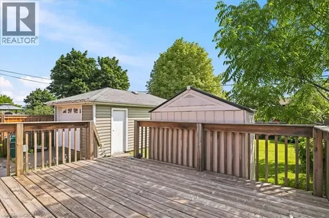 472 Highland Road East Kitchener ON N2M 3W7