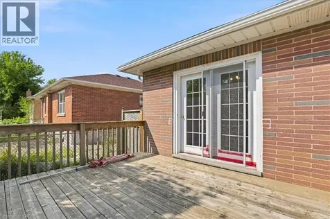 472 Highland Road East Kitchener ON N2M 3W7