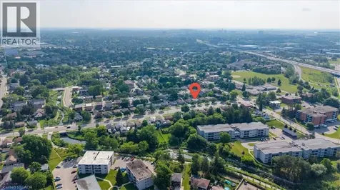 472 Highland Road East Kitchener ON N2M 3W7