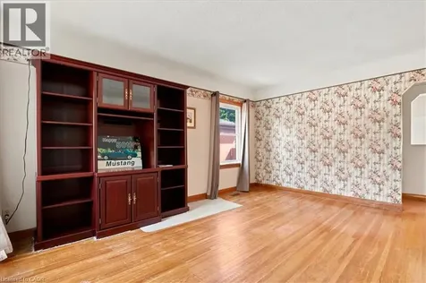 472 Highland Road East Kitchener ON N2M 3W7
