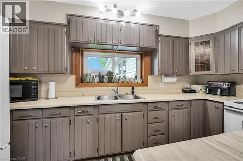 7 Greenock Street East Port Dover ON N0A 1N0