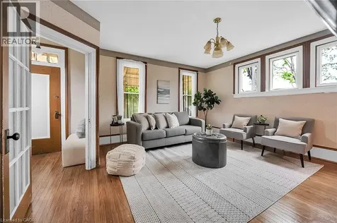 7 Greenock Street East Port Dover ON N0A 1N0