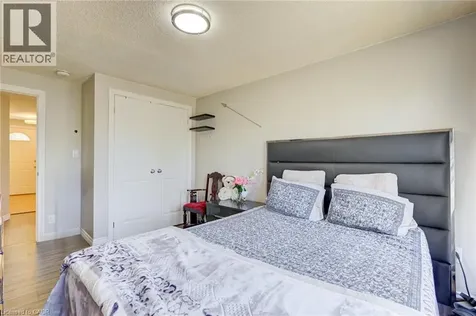 22 Blackhorne Crescent Kitchener ON N2E 1T1