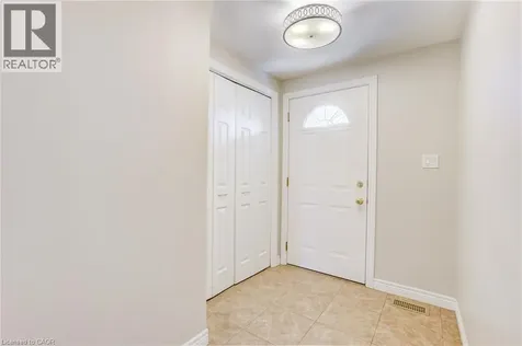 22 Blackhorne Crescent Kitchener ON N2E 1T1