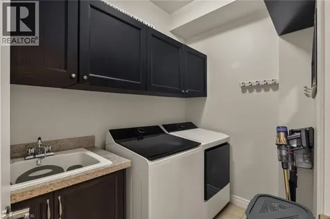 21 Summerberry Way Hamilton ON L9B 0G2