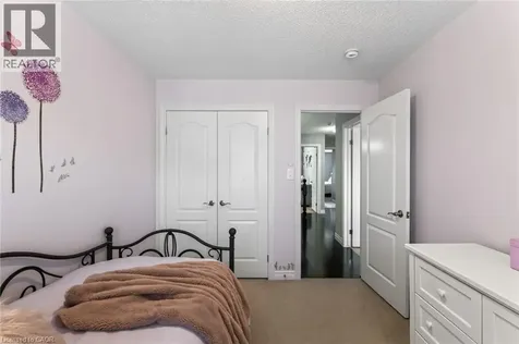21 Summerberry Way Hamilton ON L9B 0G2