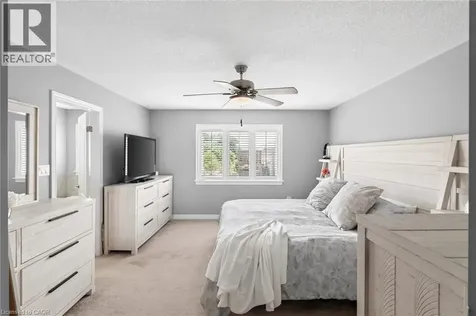 21 Summerberry Way Hamilton ON L9B 0G2