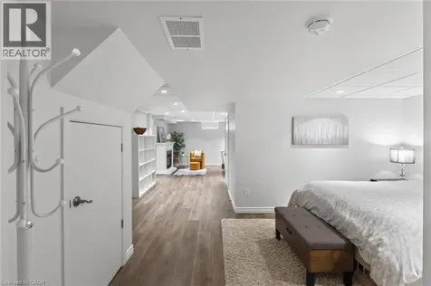 21 Summerberry Way Hamilton ON L9B 0G2