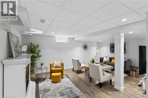 21 Summerberry Way Hamilton ON L9B 0G2