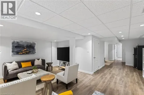 21 Summerberry Way Hamilton ON L9B 0G2