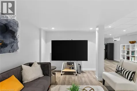 21 Summerberry Way Hamilton ON L9B 0G2