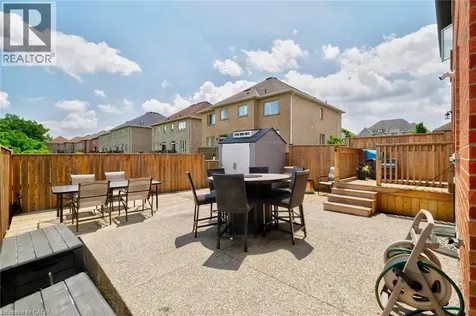 21 Summerberry Way Hamilton ON L9B 0G2