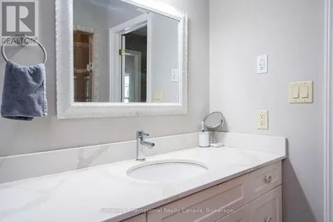 640 Mountain Road Collingwood ON L9Y 5G3