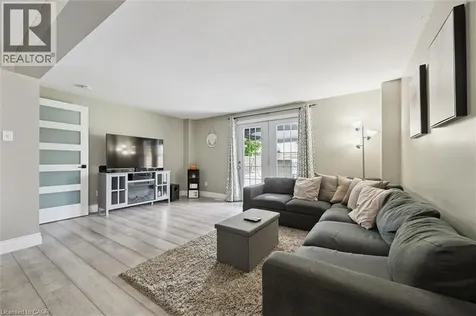20 Heathwood Court Cambridge ON N1R 7W2