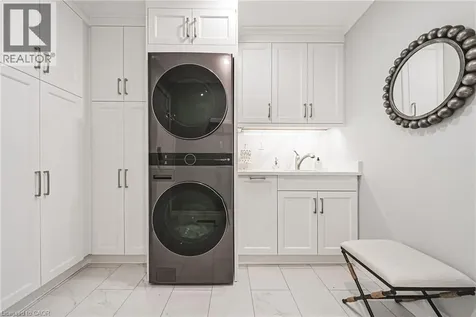 4211 Millcroft Park Drive Burlington ON L7M 3Y9