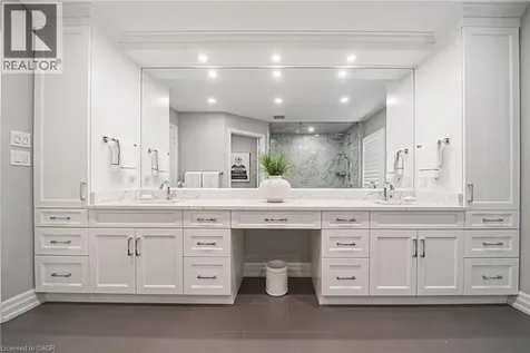 4211 Millcroft Park Drive Burlington ON L7M 3Y9