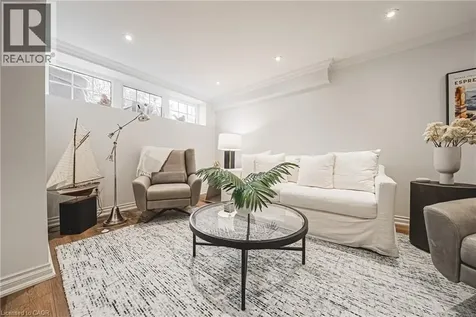 4211 Millcroft Park Drive Burlington ON L7M 3Y9