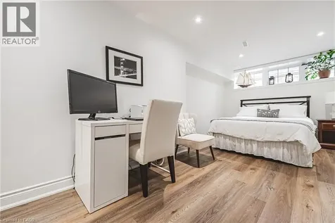 4211 Millcroft Park Drive Burlington ON L7M 3Y9