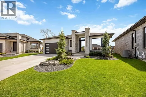 621 Mead Court Sarnia ON N7W 0B5