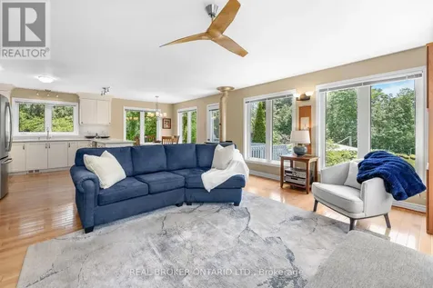 6550 Rideau Valley Drive North Ottawa ON K4M 1B3