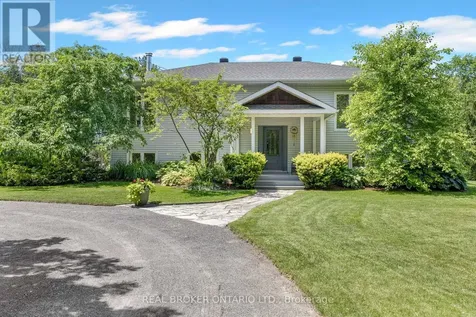 6550 Rideau Valley Drive North Ottawa ON K4M 1B3