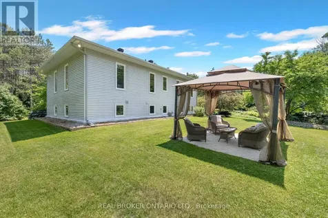 6550 Rideau Valley Drive North Ottawa ON K4M 1B3
