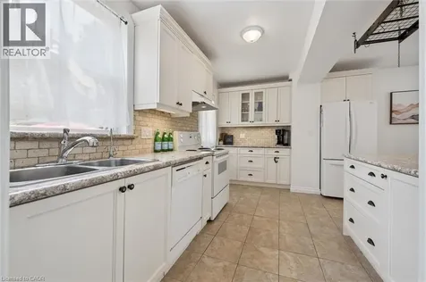 5 Victoria Avenue Cambridge ON N1S 1X2