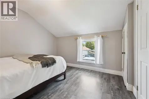 5 Victoria Avenue Cambridge ON N1S 1X2