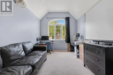 302 Oprington Place Kitchener ON N2N 3P3