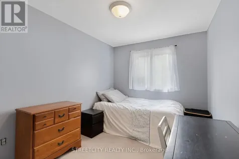 302 Oprington Place Kitchener ON N2N 3P3