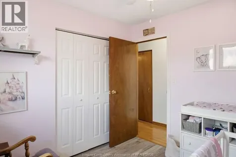 1646 Langlois Avenue Windsor ON N8X 4M5