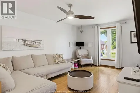 1646 Langlois Avenue Windsor ON N8X 4M5