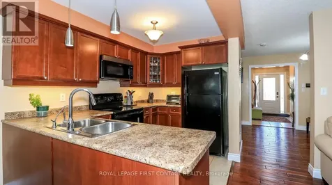 79 Winchester Terrace Barrie ON L4M 0C8