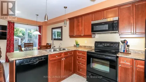 79 Winchester Terrace Barrie ON L4M 0C8