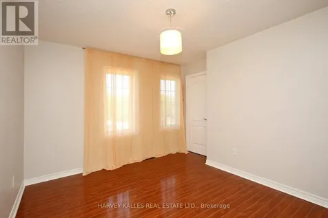 71 Mcnally Way Aurora ON L4G 7V2
