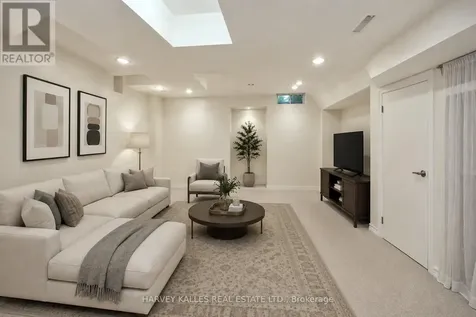 71 Mcnally Way Aurora ON L4G 7V2