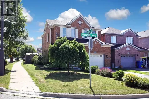 71 Mcnally Way Aurora ON L4G 7V2