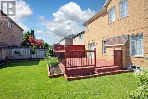 71 Mcnally Way Aurora ON L4G 7V2