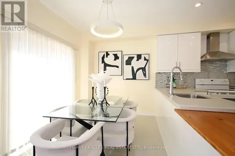 71 Mcnally Way Aurora ON L4G 7V2